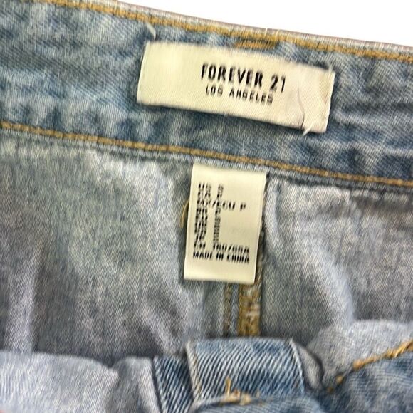 Forever 21 denim skirt with adorable flower patches. Size small. - Picture 3 of 3